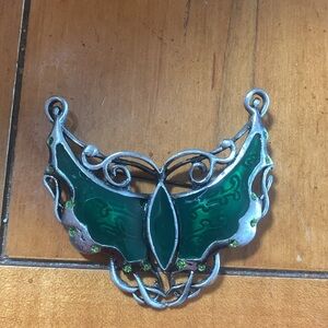 Green enamel silver tone butterfly brooch pin costume jewelry